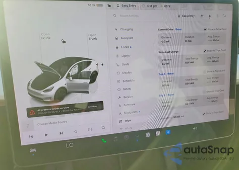 2022 Tesla Model Y z USA, uszkodzony, nr VIN 7SAYGDEE5NF361827